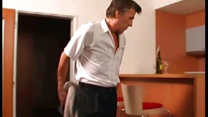 Ein Ehepaar in Maske ...